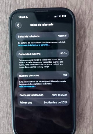 iPhone 15 Pro titanio