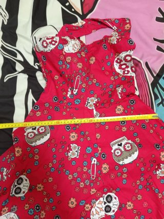Medidas Vestido Pin Up Calaveras y Flores