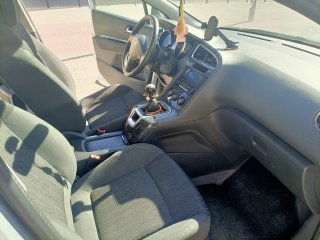 Peugeot 5008 2013