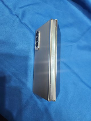 Samsung Galaxy Z Fold3 256GB · 12GB RAM  Muy bueno