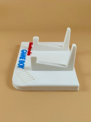 Supporto per Game Boy Classic stampato in 3D (PLA)