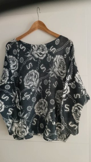 Jersey estampado rosas y cadenas