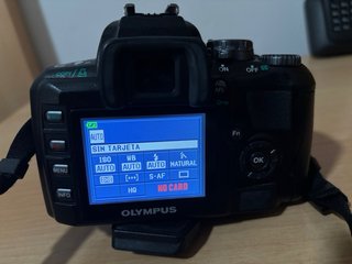 Olympus E-400 Doble Zoom Kit Cámara Digital