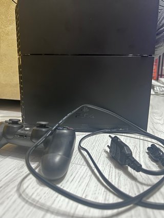 -PS4 1TB  -Mando  -Cable de Alimentación