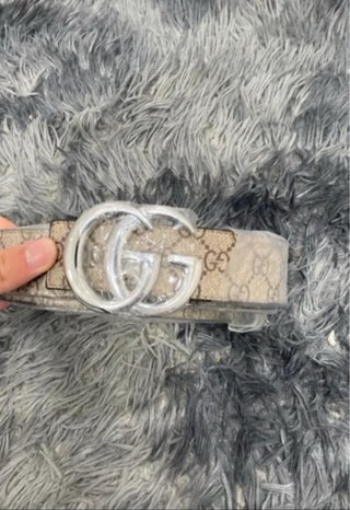 Cintura Gucci Beige/Oro GG Marmont