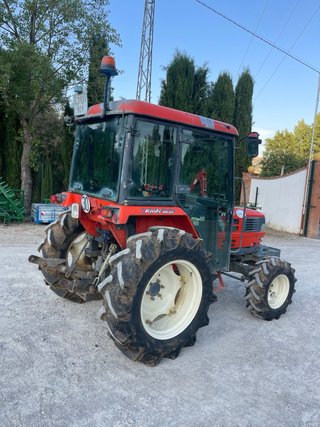 Tractor Kioti DK 50 - 50 CV