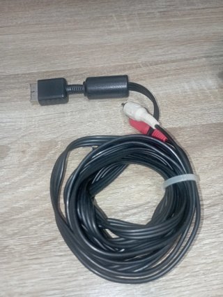 Consola PlayStation 2+ Cable AV + Lote 5 discos