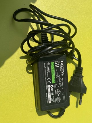Cargador Sony PSP-2000 AC Adaptor 5V 2A
