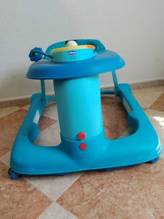 Correpasillos y andador infantil Chicco