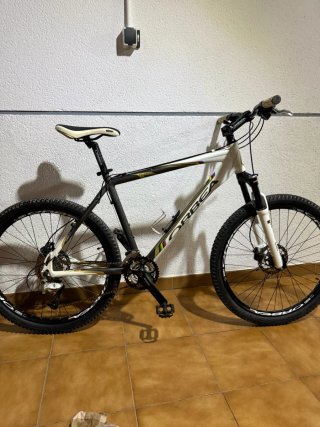 Bici Montaña Orbea máster team 26 Blanca