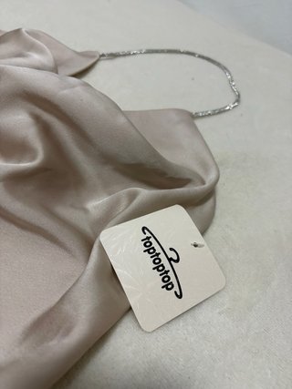 Top lencero beige espalda descubierta