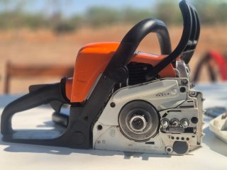 Motosierra Stihl MS 180 en perfecto estado.