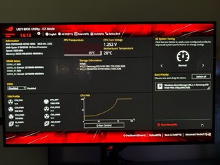 PC - ASUS ROG RTX 5090 X870E AMD 9950X3D RAM 64GB