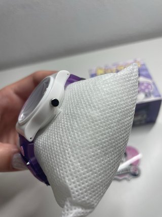 Reloj Kuromi Sanrio Morado y Blanco