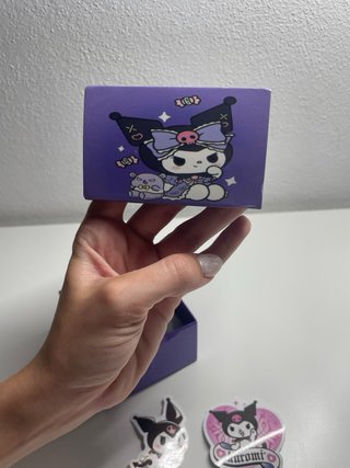 Reloj Kuromi Sanrio Morado y Blanco
