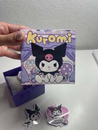 Reloj Kuromi Sanrio Morado y Blanco