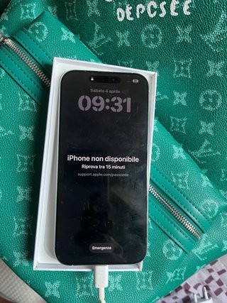 iPhone 16 Pro Max Apple