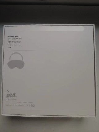 Apple AirPods Max Starlight