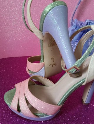Sandalias tacón y bolso Menbur