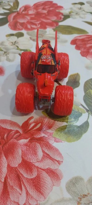 Camión Monster Jam Bakugan Oficial Rojo