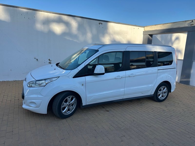 Ford Grand Tourneo Connec 2016 - foto 1