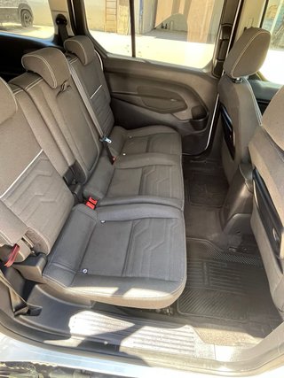 Ford Grand Tourneo Connec 2016