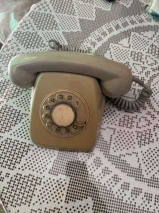Teléfono antiguo vintage años 60 Modelo Heraldo