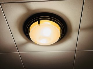 PLAFÓN DE TECHO MODERNO CRISTAL OPAL Y ACABADO NEG