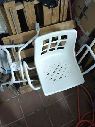 Silla giratoria para bañera