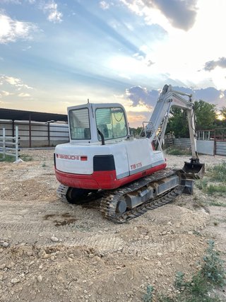 Excavadora TAKEUCHI TB175