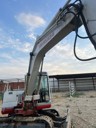 Excavadora TAKEUCHI TB175