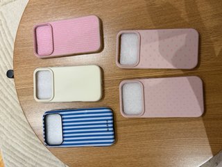 Fundas iPhone 15 Pro GUPPA