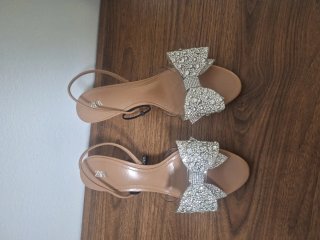 ZARA Sandalias Beige/Plata con Lazo Brillante Tall