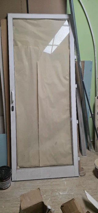 Puerta cristal blindado con cerradura