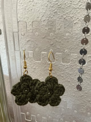 Pendientes flor verde hechos a mano crochet