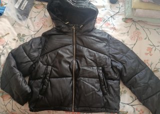 Chaqueta acolchada negra