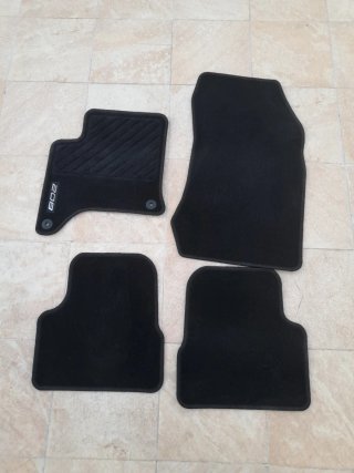 4 Alfombrillas Peugeot 208 Negras