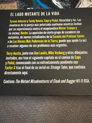 100 % Marvel hc atemporales capa y puñal. la ag...