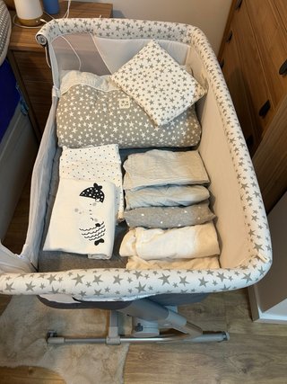 Culla ad altalena Jane BabySide con stelle