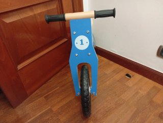 Bicicleta de equilibrio madera