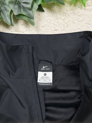 Giacca a vento Nike nera taglia XL