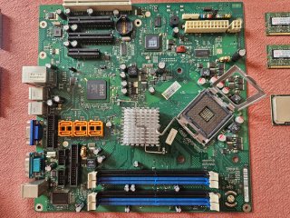 Servidor Fujitsu PRIMERGY TX100 S1