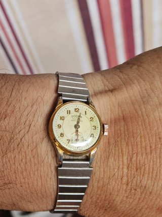 Reloj Dogma Prima Vintage Manual Mujer