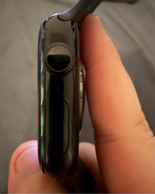 Apple Watch Series 10 46mm batteria 98%