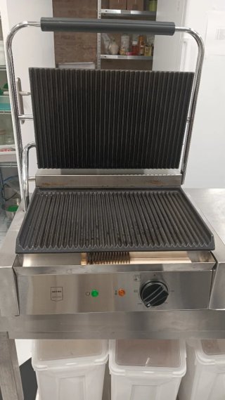Sandwichera Profesional Makro