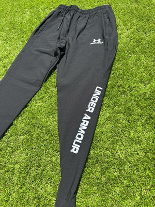 Chándal Under Armour Negro con Capucha
