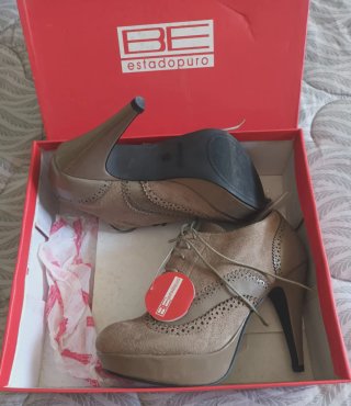 Zapatos BE ESTADOPURO Oxford Cordones Beige