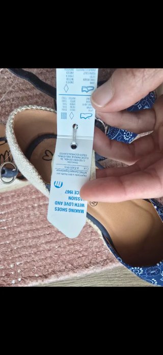 Zapatillas Mustang esparto. Nuevas