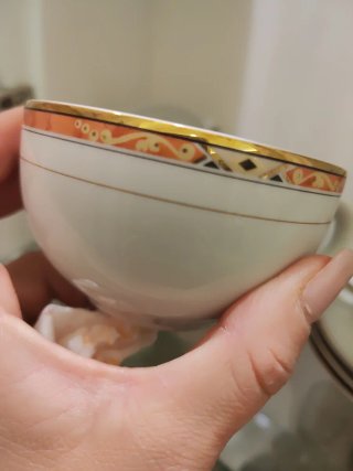 Servizio da tè in porcellana e oro