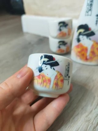 Set Sake Giapponese con 4 Tazzine